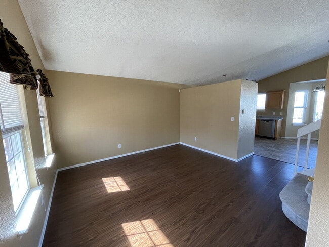 5423 S Valdai Way in Aurora, CO - Building Photo - Building Photo