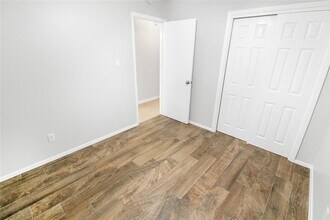9906 Randall Dr in Austin, TX - Building Photo - Building Photo