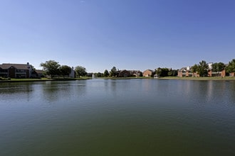 Baytowne Apartments in Champaign, IL - Foto de edificio - Building Photo