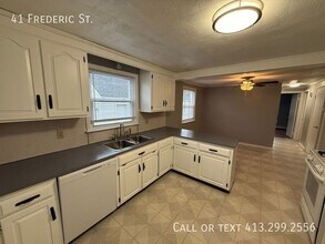 41 Frederic St in Springfield, MA - Building Photo - Building Photo