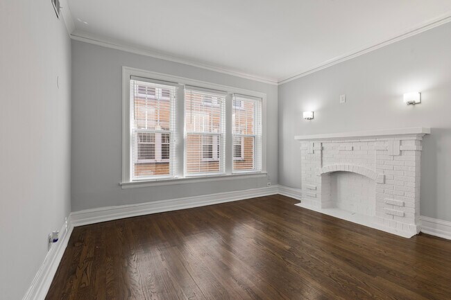 1112 W Glenlake Ave in Chicago, IL - Building Photo - Building Photo