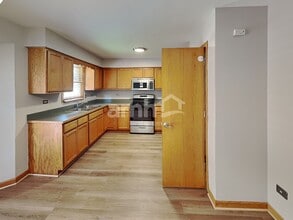 1509 Bassett Dr in Joliet, IL - Building Photo - Building Photo