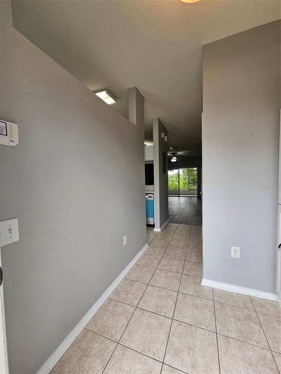 2456 Lake Woodberry Cir in Brandon, FL - Building Photo - Building Photo