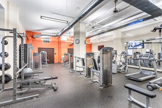 Arcade Artist Apartments in St. Louis, MO - Building Photo - Interior Photo