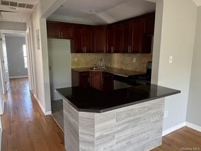 61-31 136th St in Queens, NY - Building Photo - Building Photo