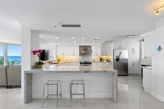 2575 S Ocean Blvd in Highland Beach, FL - Building Photo - Building Photo