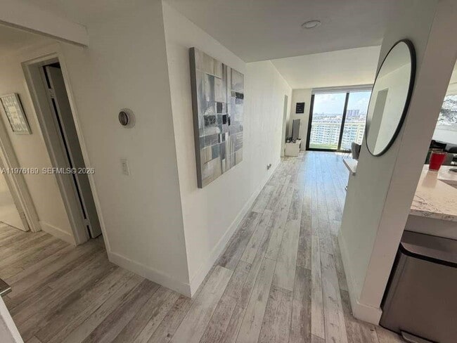 13499 Biscayne Blvd in North Miami, FL - Building Photo - Building Photo