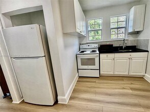 8240 NE 3rd Ave in Miami, FL - Building Photo - Building Photo