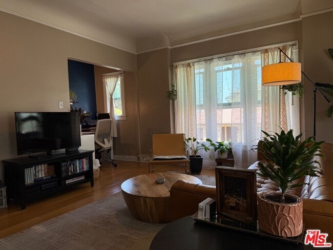 property at 940 Marview Ave