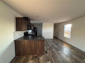 139 Hoover Blvd in West Branch, IA - Foto de edificio - Building Photo