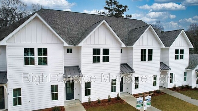 630 Village Dr in Opelika, AL - Building Photo - Building Photo