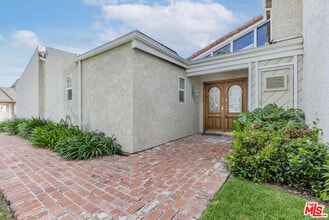 2637 Angelo Dr in Los Angeles, CA - Building Photo - Building Photo