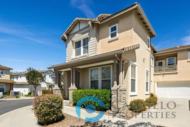 12177 Pepper Tree Ln in Poway, CA - Building Photo - Building Photo