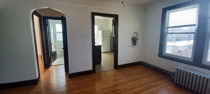 2614 N Lockwood Ave, Unit 2 in Chicago, IL - Foto de edificio - Building Photo