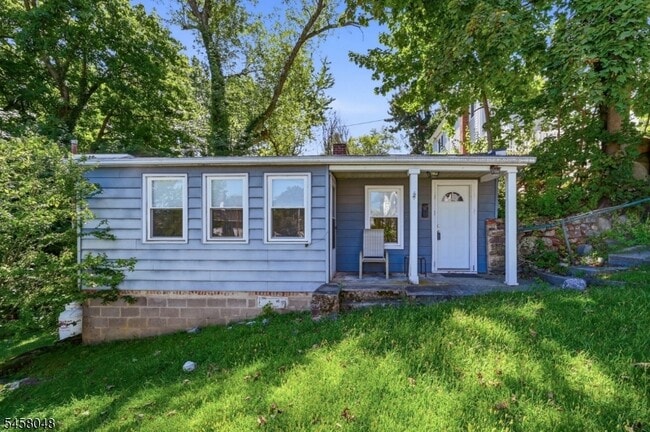 property at 319 William St