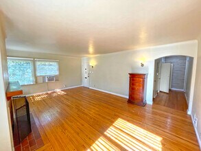 1700 Don Carlos Ave, Unit A in Glendale, CA - Foto de edificio - Building Photo