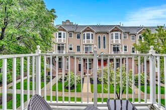 274 Roslyn Ct in West New York, NJ - Building Photo - Building Photo