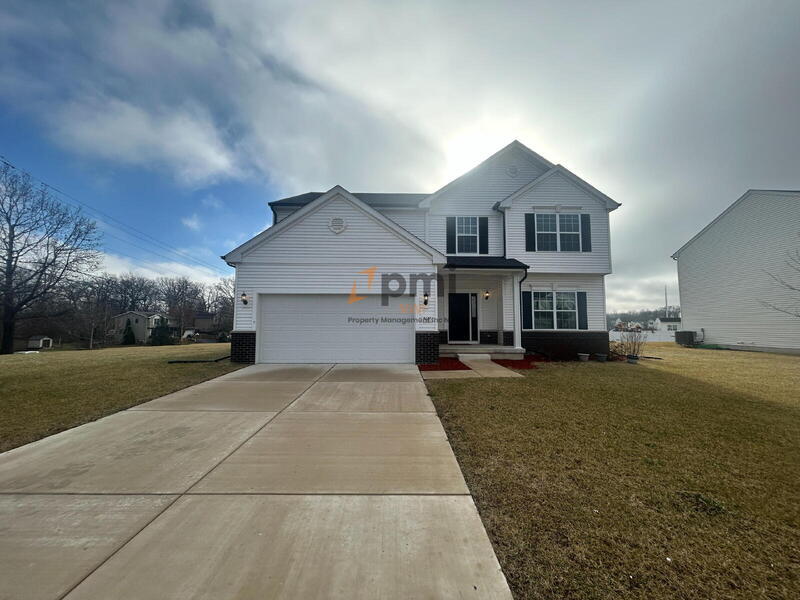 5625 Burr Rdg Cir in Crown Point, IN - Building Photo