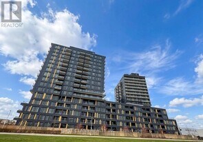 4878 Powers Cmn in Burlington, ON - Building Photo