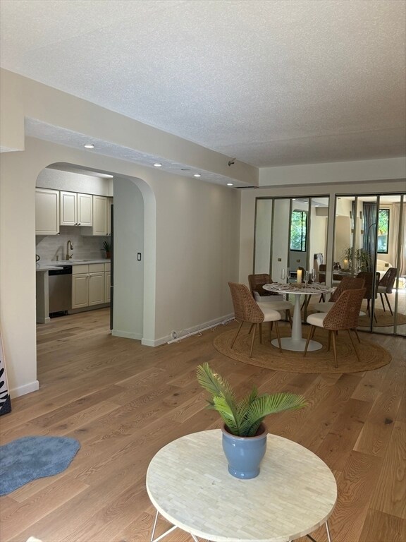 1731 Beacon St in Brookline, MA - Building Photo - Building Photo