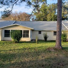 8896 SW 90th St in Ocala, FL - Building Photo - Building Photo