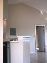 2550 SW 18th Terrace in Fort Lauderdale, FL - Foto de edificio - Building Photo