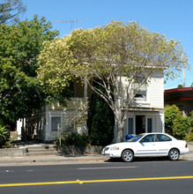 2033 Jefferson St in Napa, CA - Building Photo - Building Photo