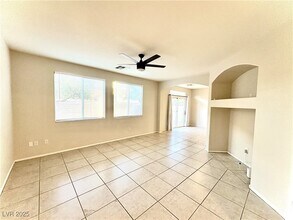 7279 Twin Maples Ct in Las Vegas, NV - Building Photo - Building Photo