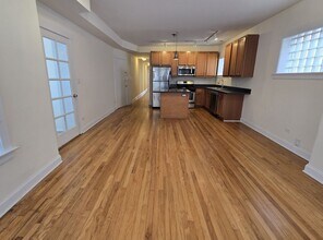 4926 N Albany Ave in Chicago, IL - Building Photo - Building Photo