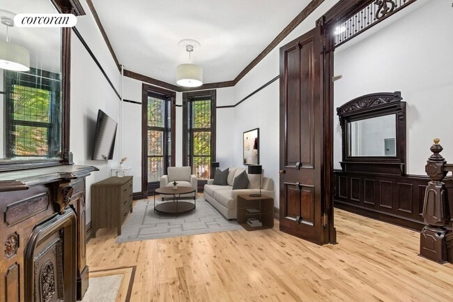 416 3rd St