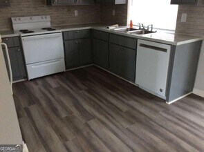 106 Richard Way in Stockbridge, GA - Building Photo - Building Photo