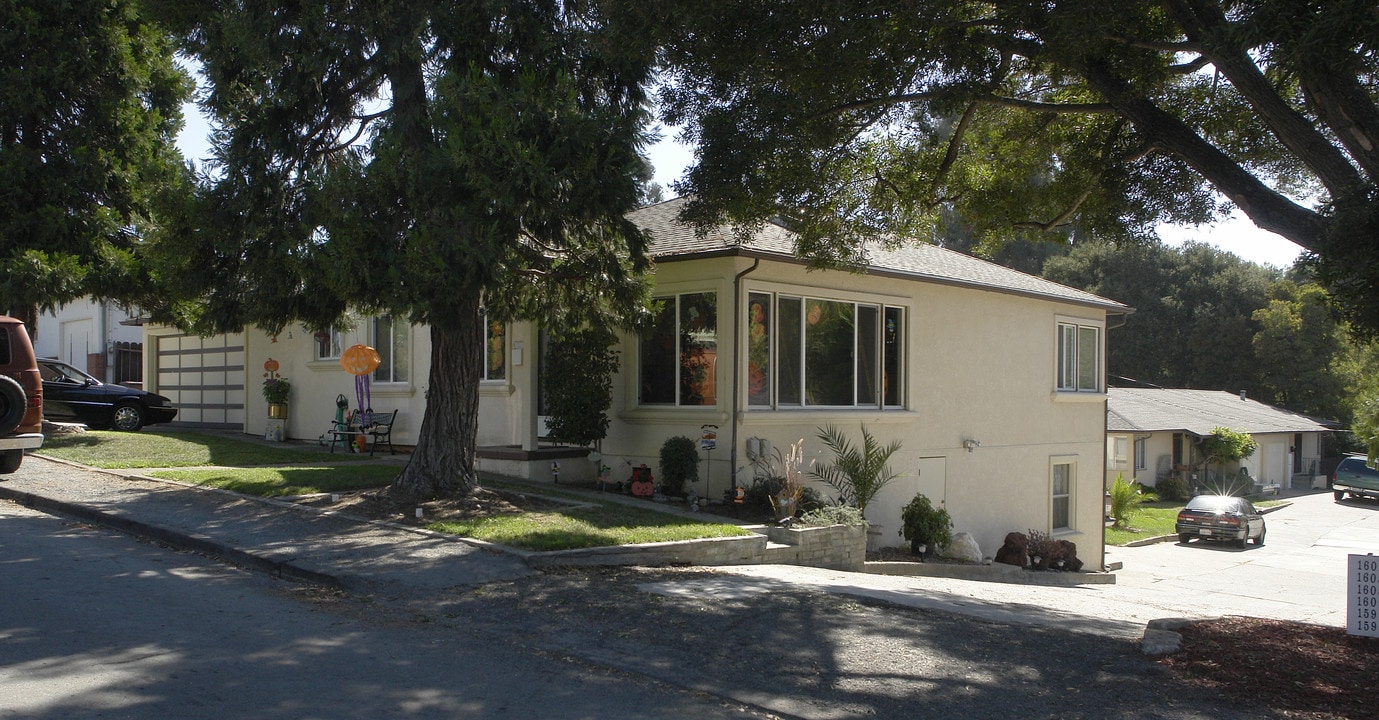 1593-1609 E St in Hayward, CA - Building Photo