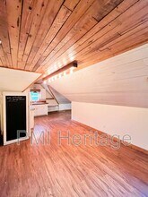 122 W Pine St in Rogers, AR - Building Photo - Building Photo