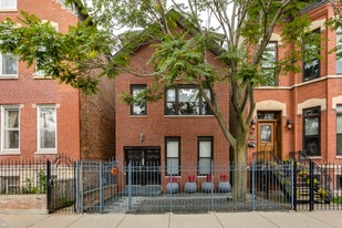 1804 W Superior St, Unit #1 in Chicago, IL - Building Photo