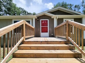 10754 S Lake Shore Dr in Conroe, TX - Building Photo - Building Photo