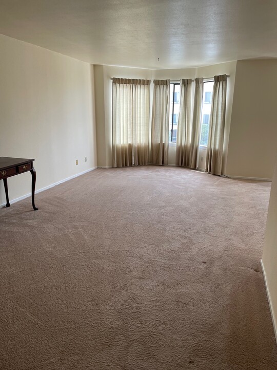 2046 19th Ave in San Francisco, CA - Building Photo