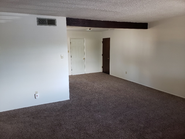 1807 Camino La Canada in Santa Fe, NM - Building Photo - Building Photo