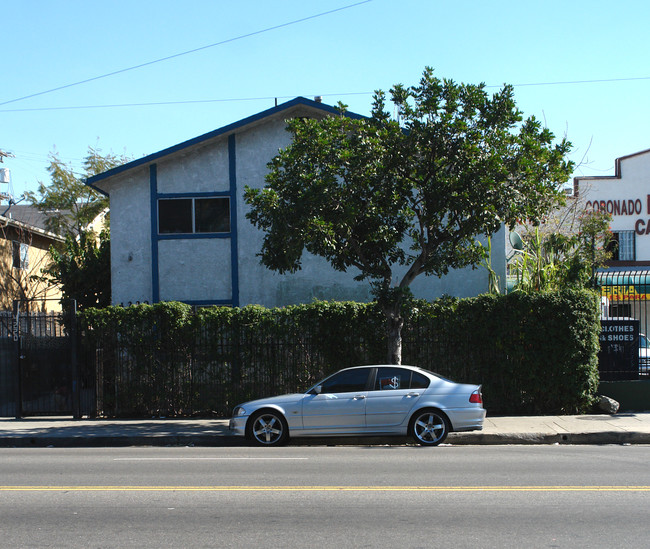 4220 Avalon Blvd in Los Angeles, CA - Building Photo - Building Photo