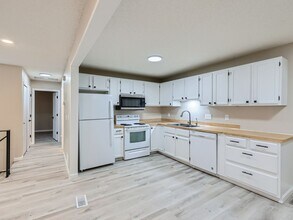 9973 Austin St NE in Blaine, MN - Building Photo - Building Photo