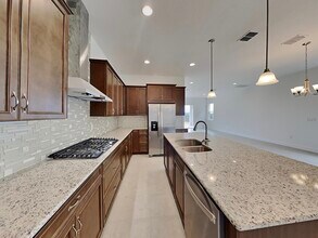 15709 Vetta Dr in Montverde, FL - Building Photo - Building Photo