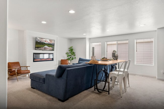 property at 569 Richland Vly St