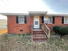 1725 Cumberland Dr in Fayetteville, NC - Building Photo