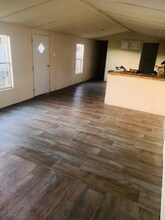 1801 S Business 45 in Corsicana, TX - Building Photo - Building Photo