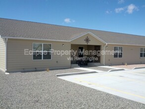 1777 Edison Ave in Alamosa, CO - Building Photo - Building Photo