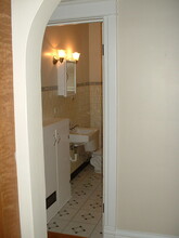 304 S Madison St, Unit 1B in Woodstock, IL - Foto de edificio - Building Photo