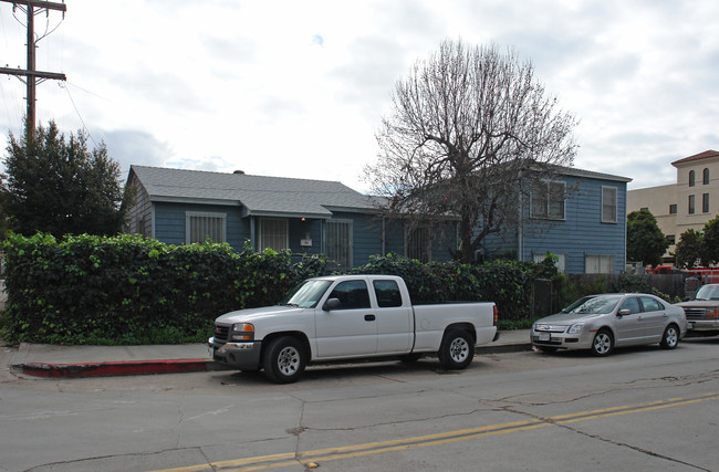 933-955 Beardsley St in San Diego, CA - Building Photo - Building Photo