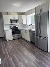 9315-129B 129b Ave NW in Edmonton, AB - Building Photo - Building Photo