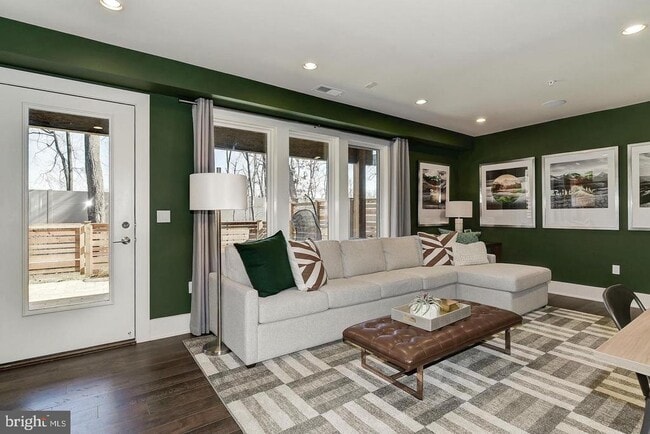 property at 5318 Merriam St