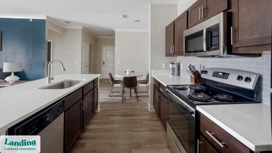 195 N Creek Dr in Summerville, SC - Building Photo - Building Photo