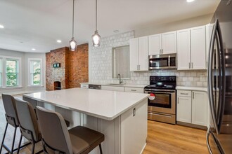 1386 Neil Ave in Columbus, OH - Building Photo - Building Photo